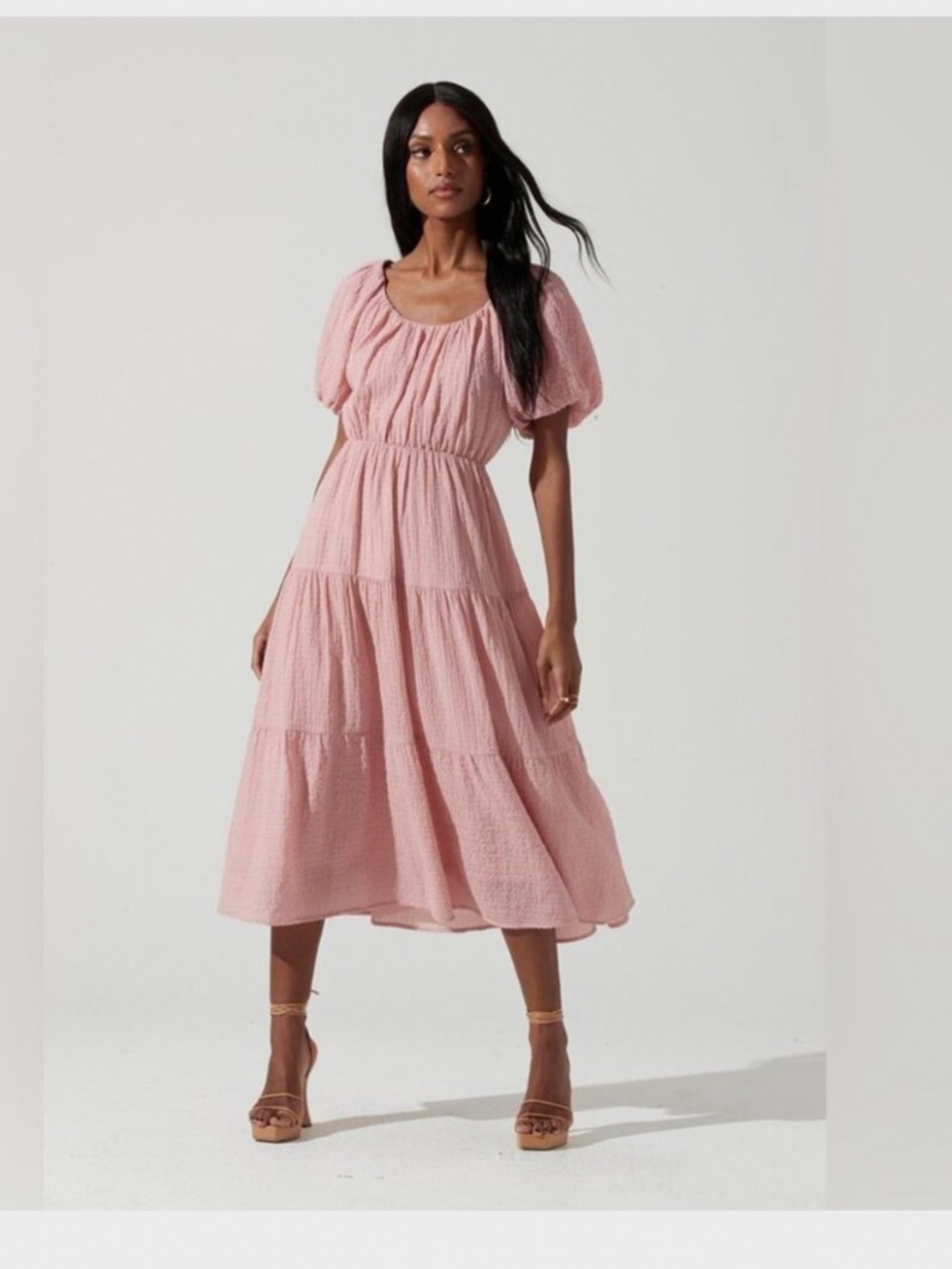 Astr the Label (NWT) Smocked Midi Dress in Pink Size S